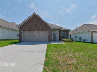 106 Teddy Ln, Lafayette, LA 70507