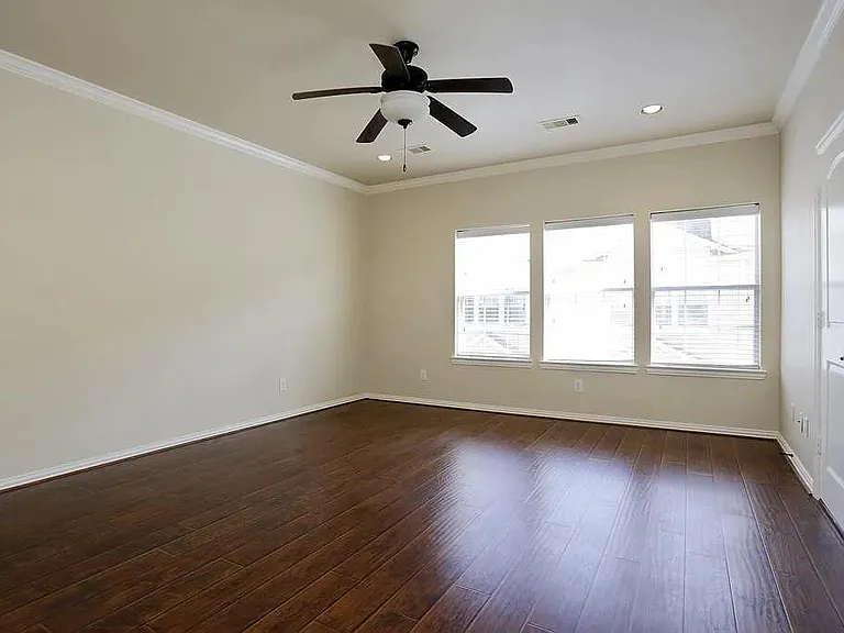 5615 Winsome Villas Ln #H — Photo 11