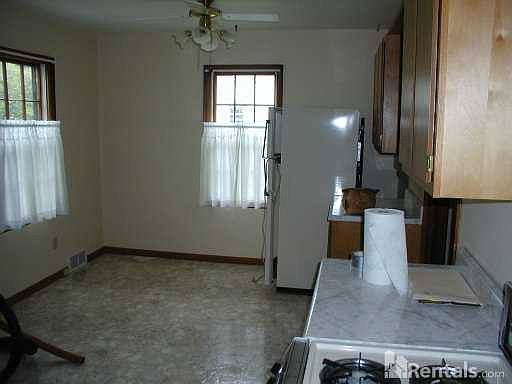 5th image of 1795 Orange Ave E