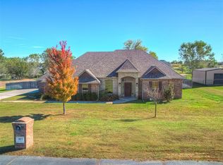 957 County Street 2982, Blanchard, OK 73010
