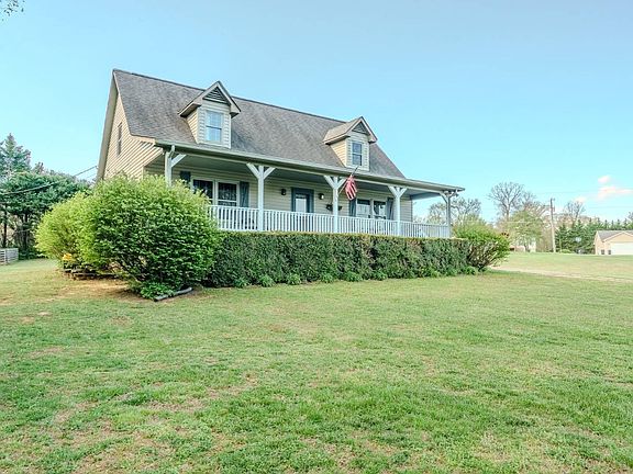 3rd image of 2077 Grey Ridge Rd