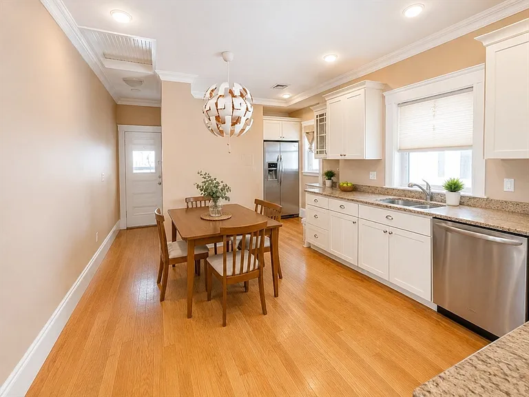 12 Stevens St #2 — Photo 3