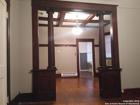 4th image of 142 Weymouth St