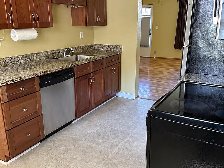 2613 NW Raleigh St #25 — Photo 18