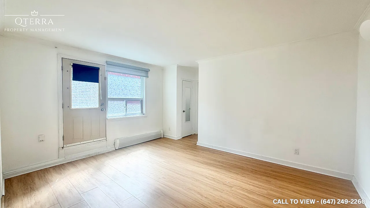 2 Dundas St W, Etobicoke, Ontario M9A 1C2 — Photo 1