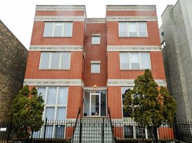 1432 N Wood St, Chicago, IL