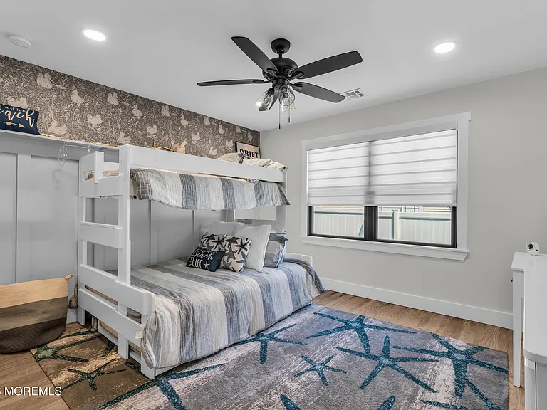 2411 Fairview Dr — Photo 16