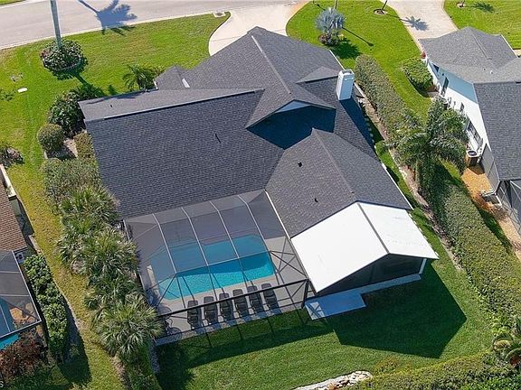 4th image of 2307 Queens WAY