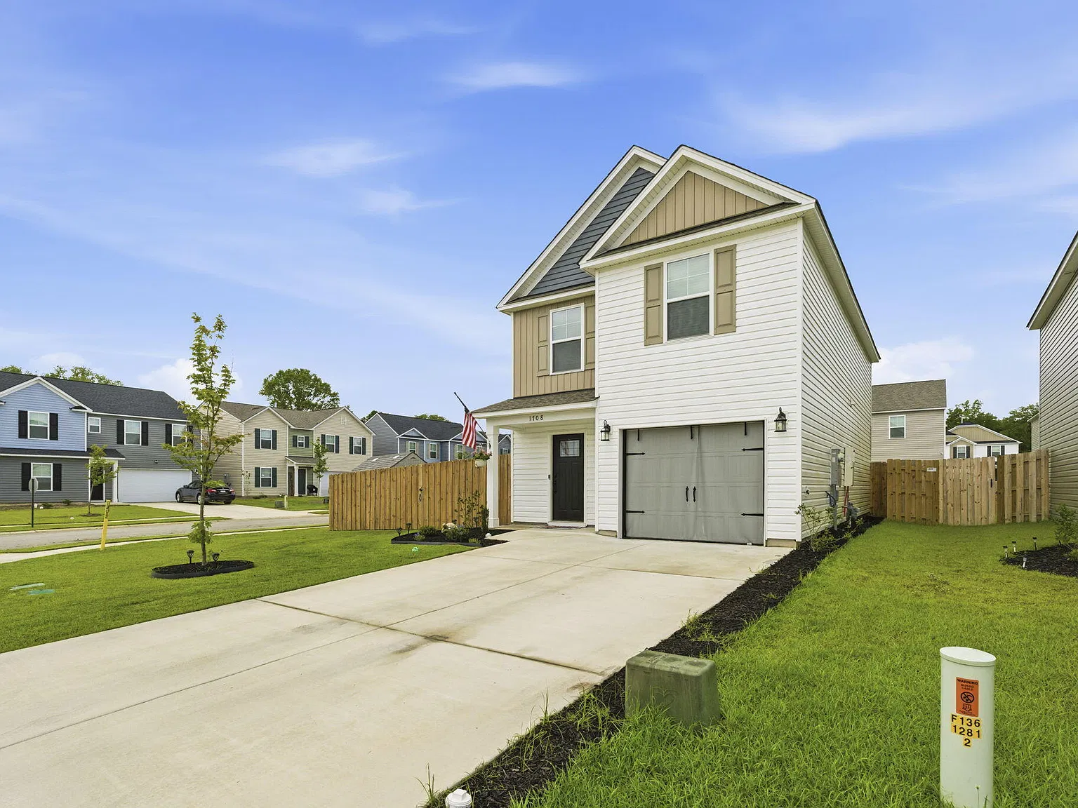 3 bed, 2.5 bath, 1524 sqft, $2,200 — Photo 3