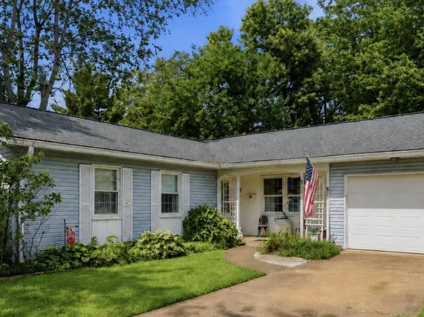 8916 Portner Ave, Manassas, VA 20110