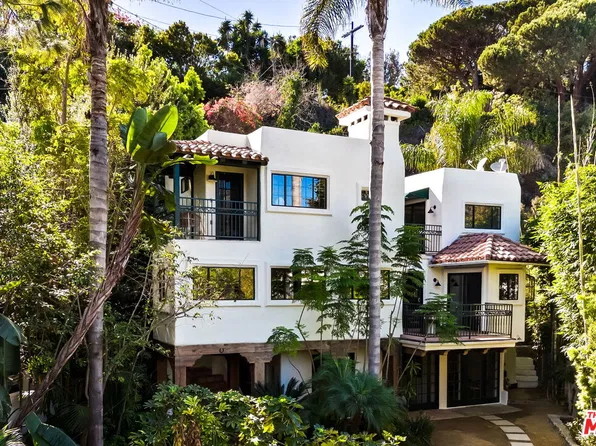 415 W Rustic Rd, Santa Monica, CA 90402