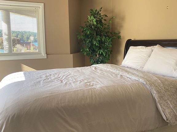 3rd image of 3526 Harborview Dr #1