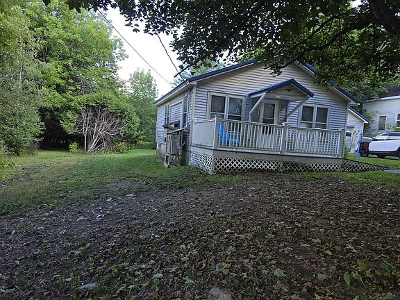 2nd image of 136 South Street