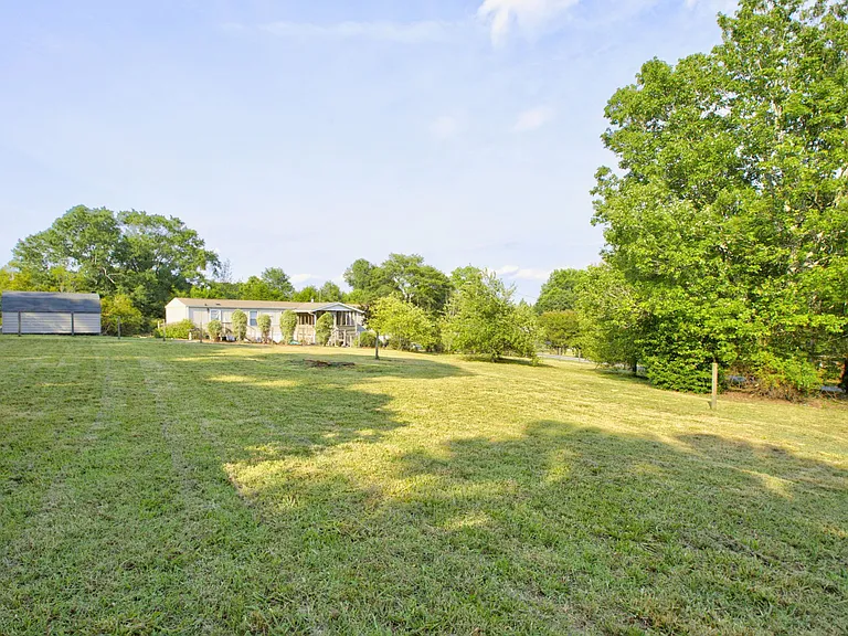 611 Holston Creek Church Rd — Photo 12