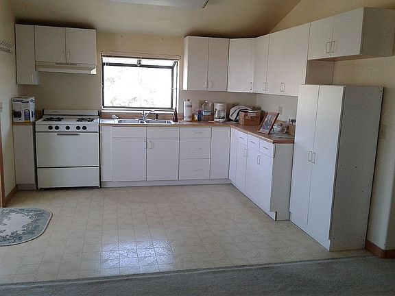 Guest house kitchen