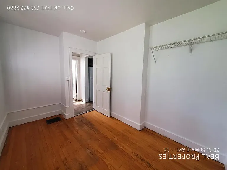 20 N Summit St #1E — Photo 21