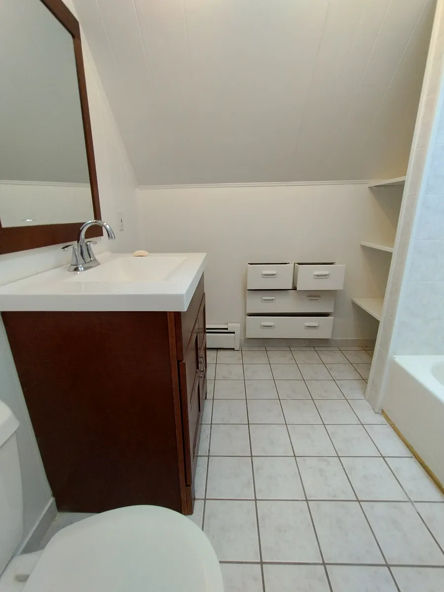 Building Photo - 153 Ivy St #3