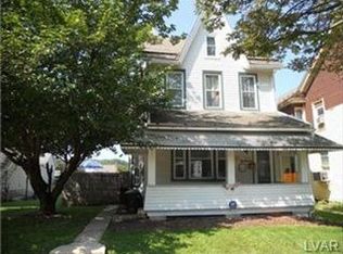 154 4th St, Slatington, PA 18080