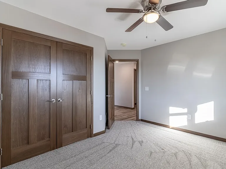 649 Luiken St — Photo 17