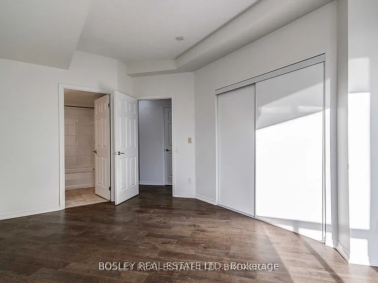 451 Rosewell Ave #512 — Photo 11