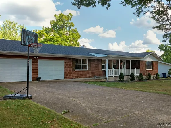 416 N Aurora St, Eldon, MO 65026