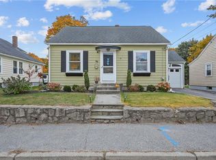 68 Dean Ave, Smithfield, RI 02917