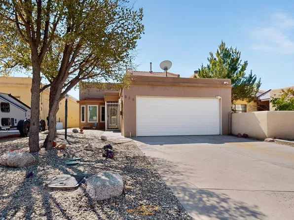 630 Lakeview Cir SE, Rio Rancho, NM 87124