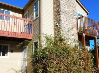 6890 W Mississippi Ave APT B, Lakewood, CO 80226