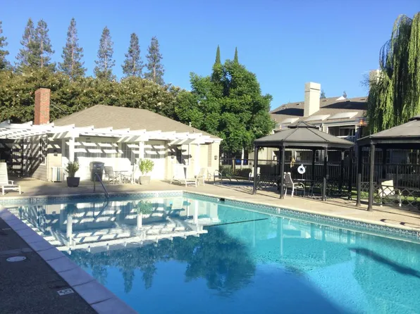 1701 Parkview Green Cir, San Jose, CA 95131