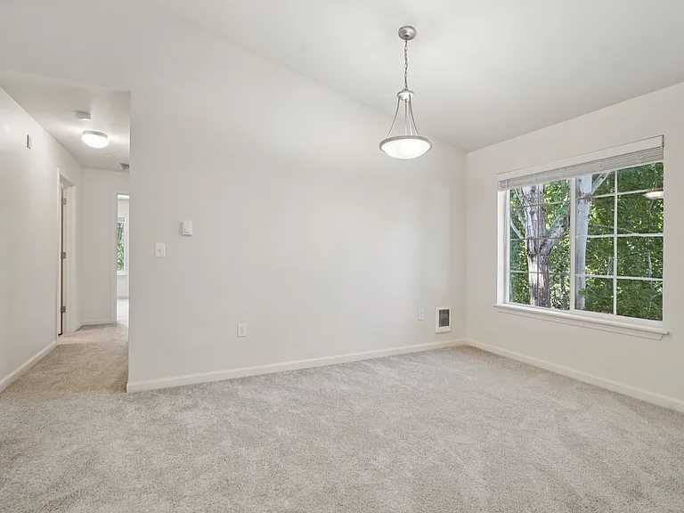 Oak Tree Apartments — Photo 87