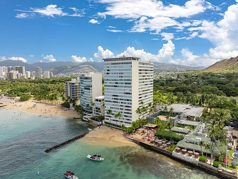2895 Kalakaua Ave #501 — Photo 39