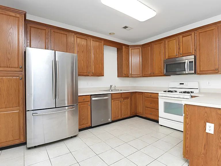 26 Normandy Dr — Photo 18