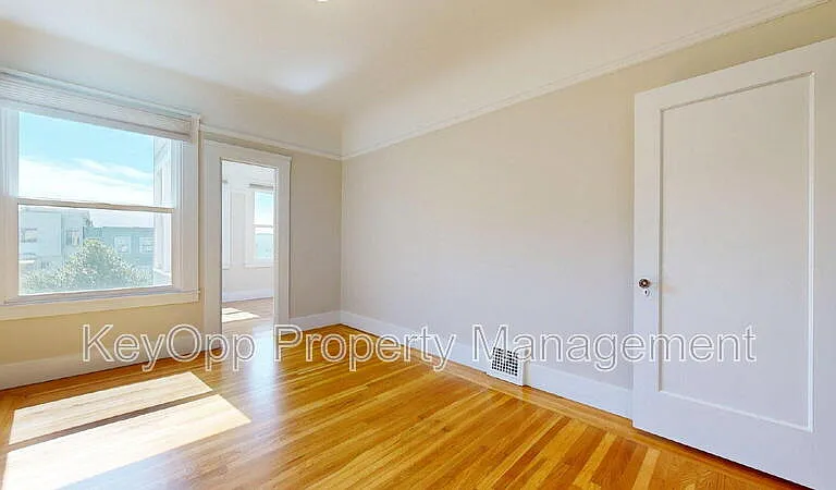 769 18th Ave — Photo 22