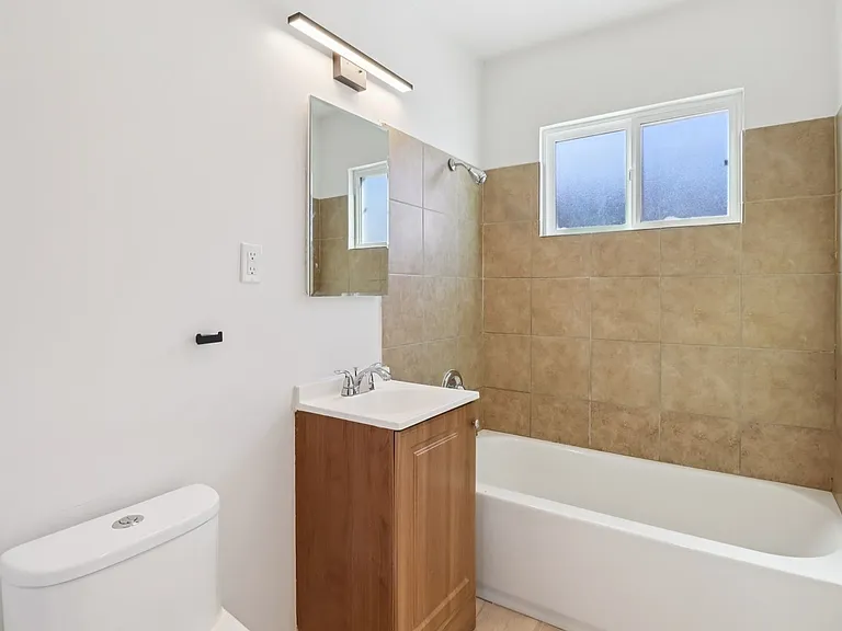 Astro Vista Apartments — Photo 28