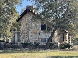 473 County Road 385, San Antonio, TX 78253