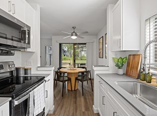 The Lakes Apartments, Bellevue, WA 98007