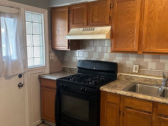 2nd image of 4201 Newbern Ave APT 1
