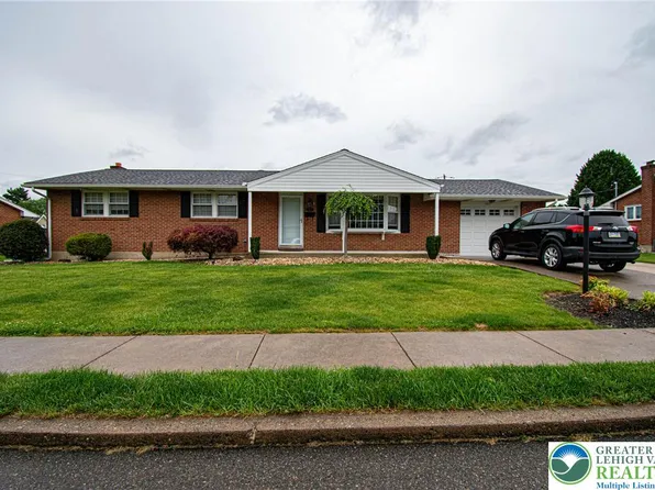 3037 Coplay Ln, Whitehall, PA 18052