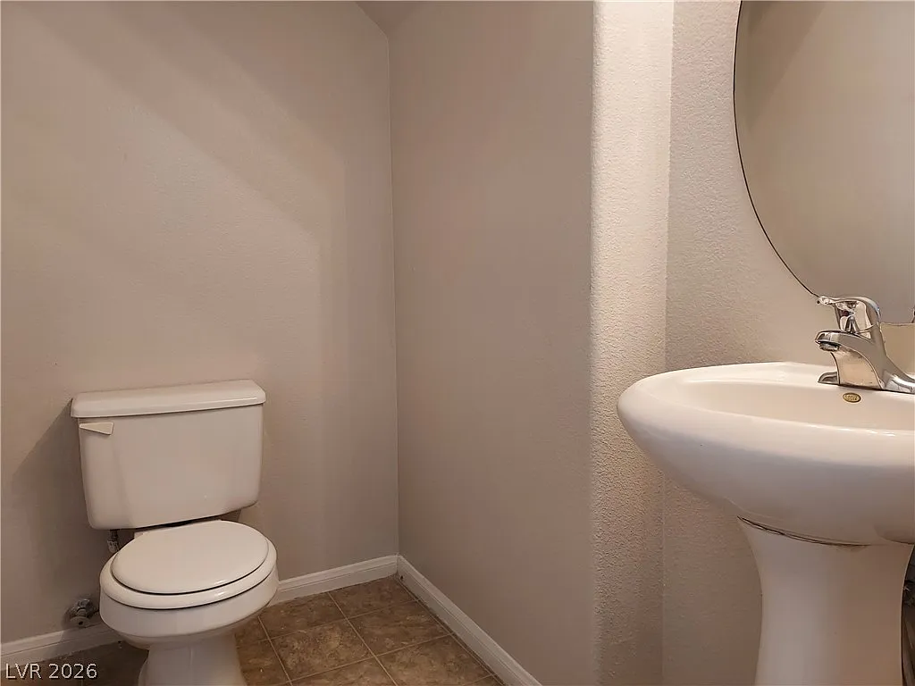 3 bed, 2.5 bath, 1130 sqft, $1,695 — Photo 4