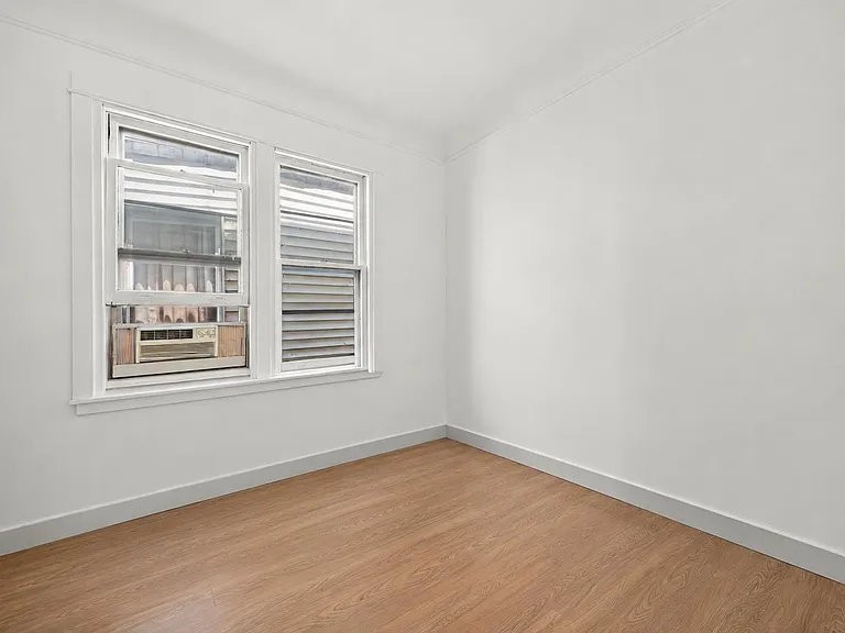 73 Van Reypen St #2 — Photo 11