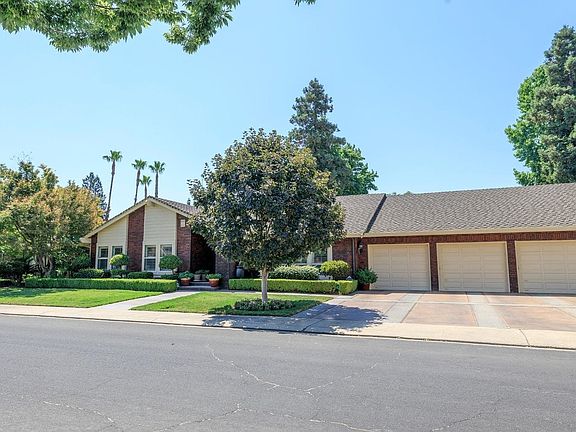 2nd image of 2600 Barola Ln