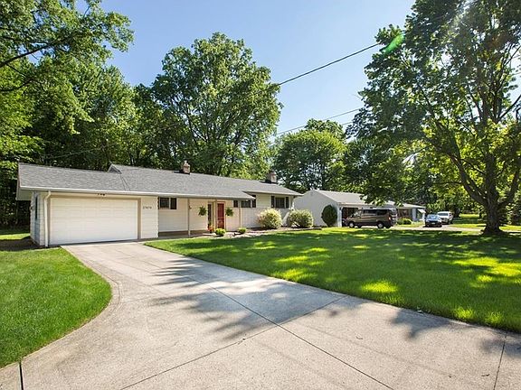2nd image of 27070 Hilliard Blvd