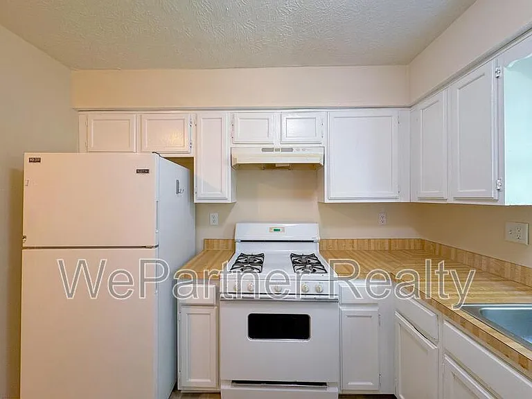 5332 Winslow Xing — Photo 9