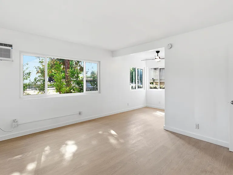 4919 Coldwater Canyon Ave #1 — Photo 6