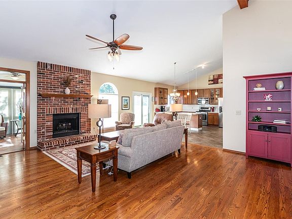 4th image of 4708 Steepleview Ct