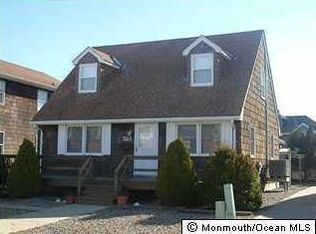 321 Gerrard Ave, Seaside Park, NJ 08752