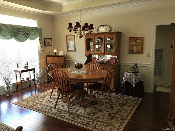 3rd image of 4019 Samantha Dr
