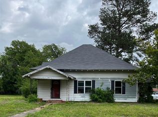 621 S Fulton St, Hope, AR 71801