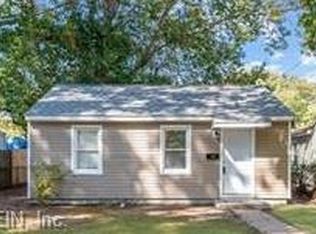 1949 Long Green Ln, Hampton, VA 23663