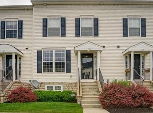 338 Slippery Elm Dr, Blacklick, OH 43004